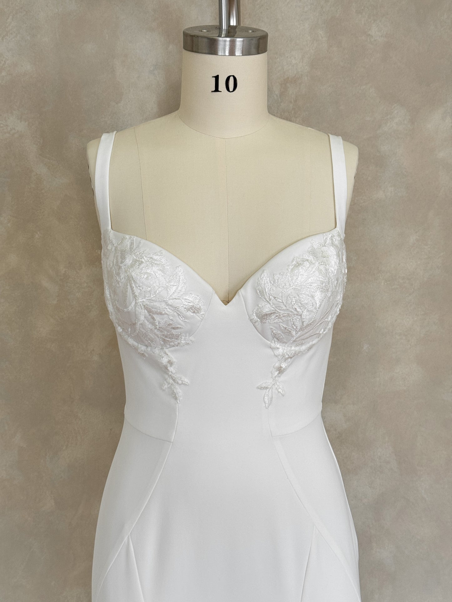 Brady Gown - UK14 C cup