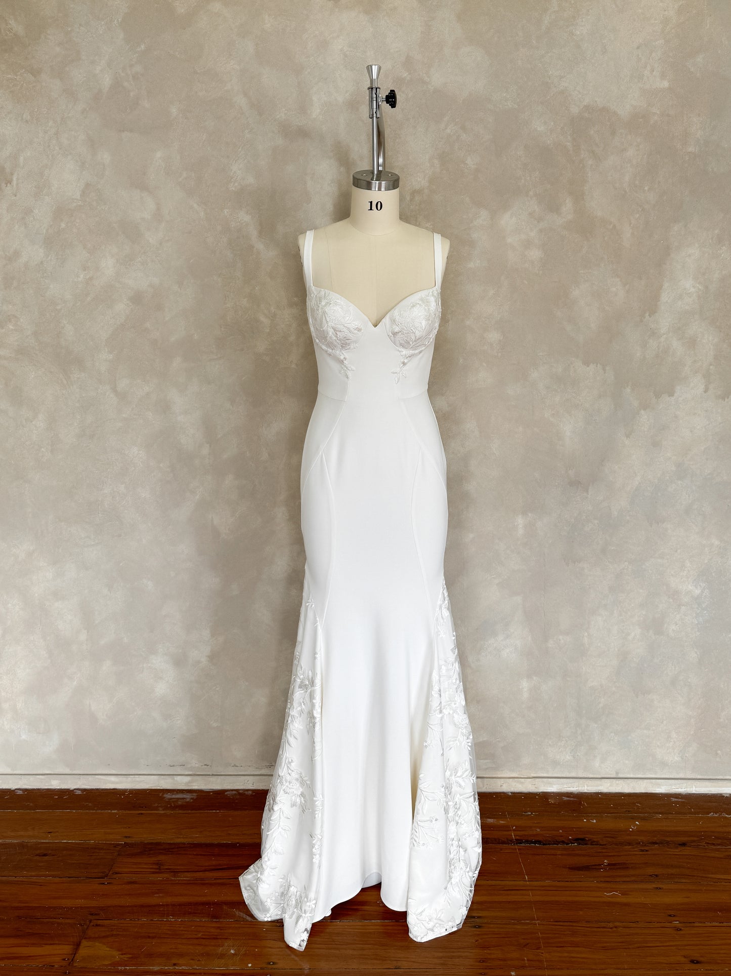 Brady Gown - UK16 C cup