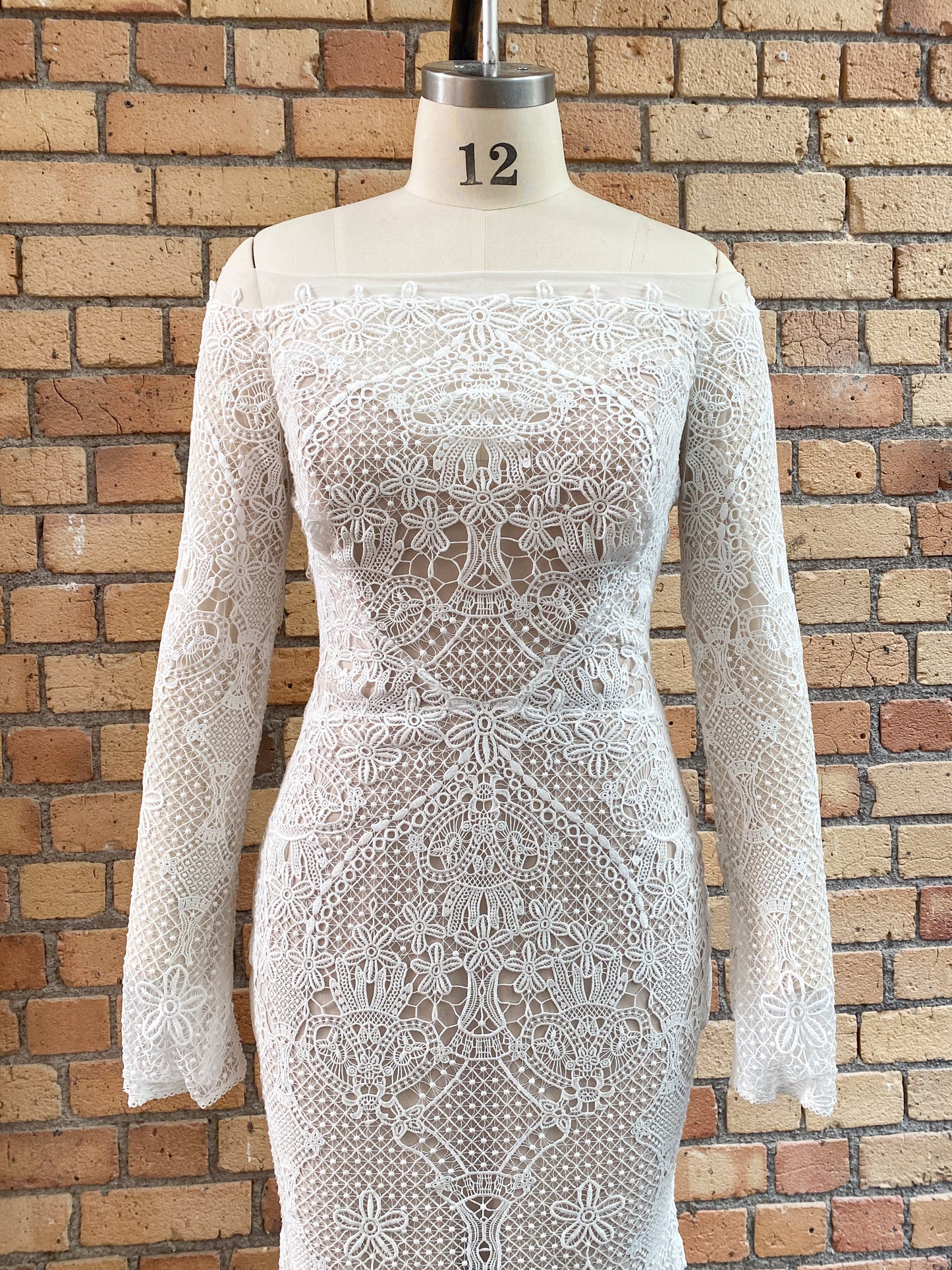 Dylan Gown - UK14
