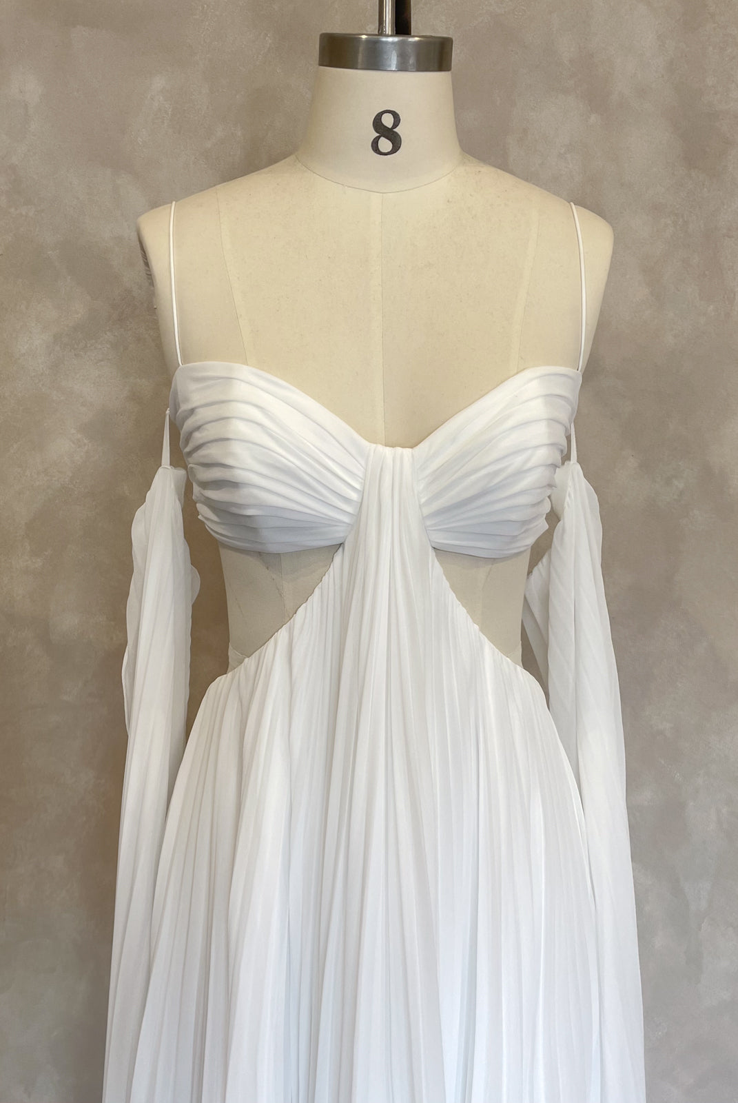 Oasis Off White - UK10