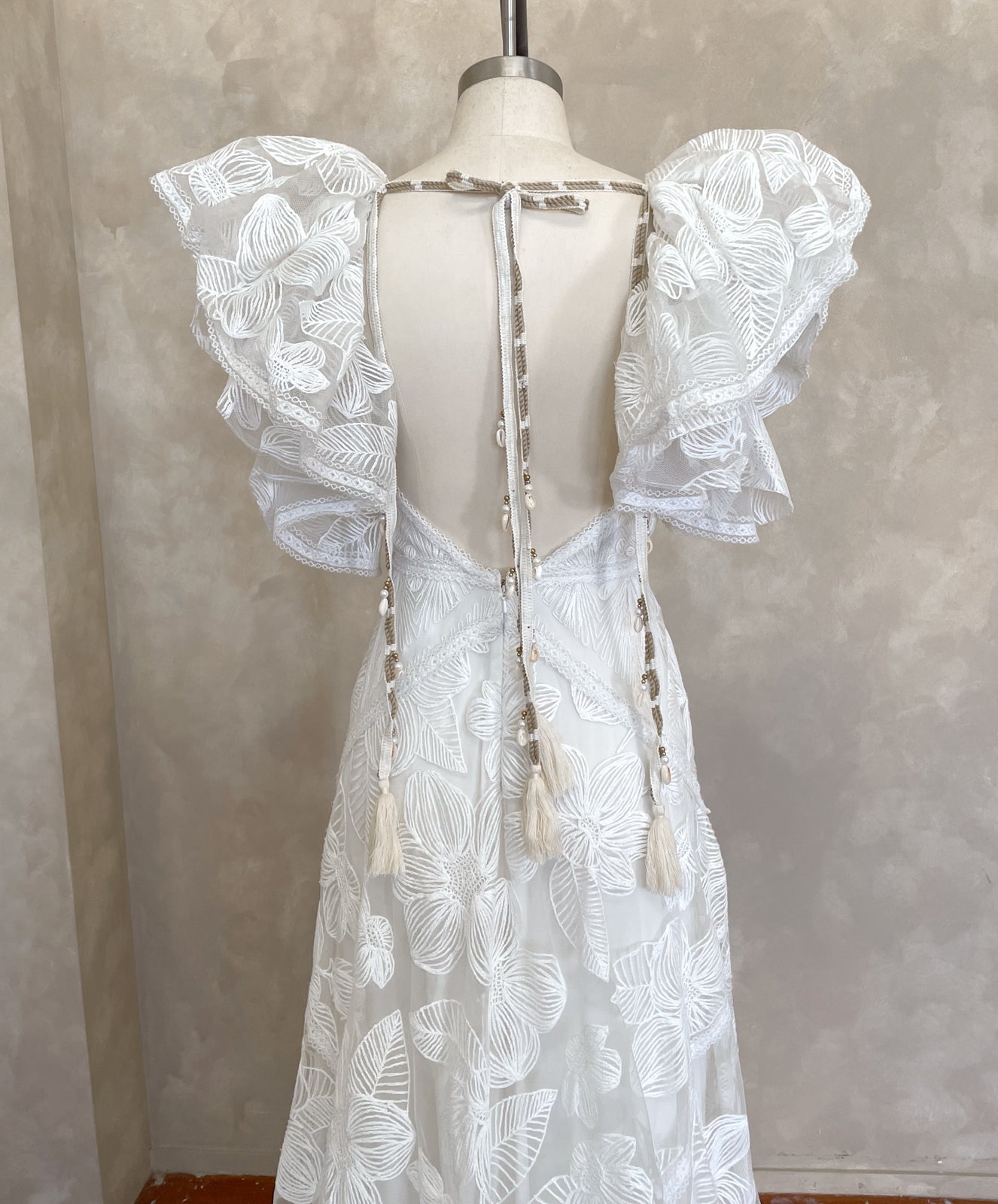 Noah Gown with Sleeves - UK 8