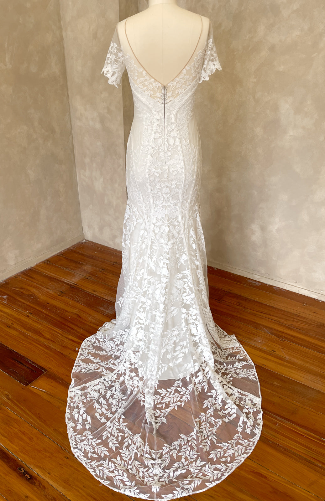 Everly Gown - UK10