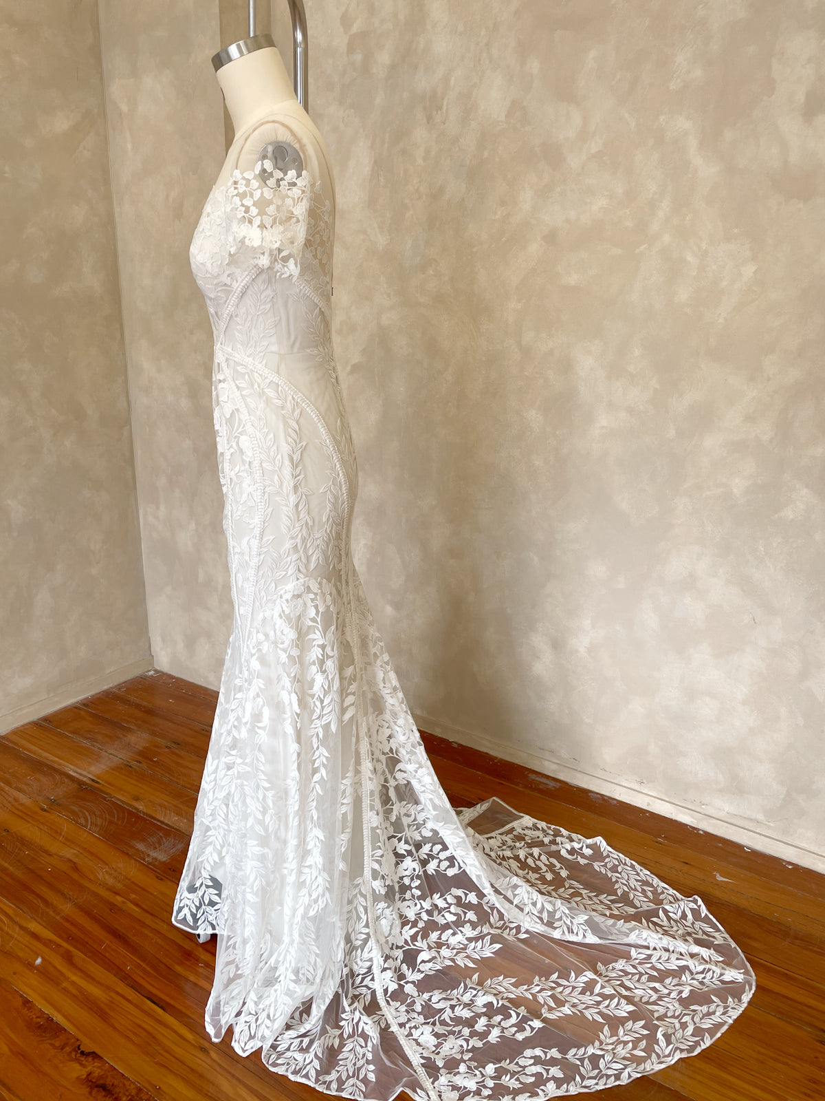 Everly Gown - UK10