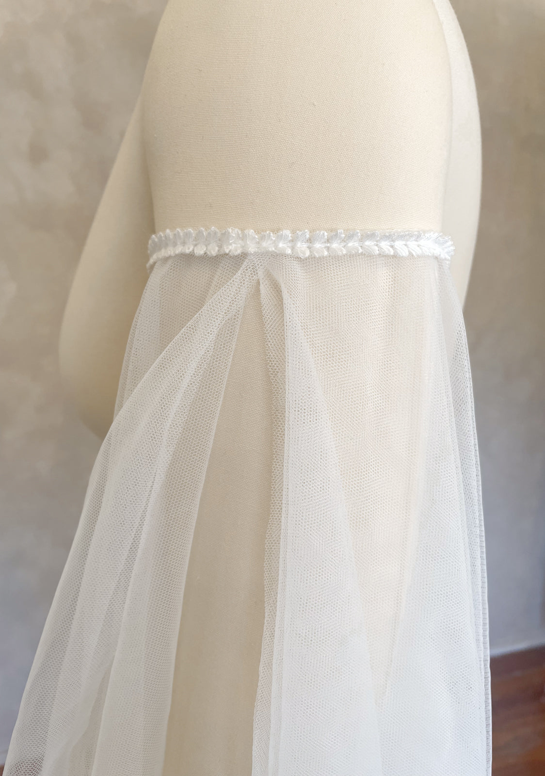 Holden Sleeves - UK 10