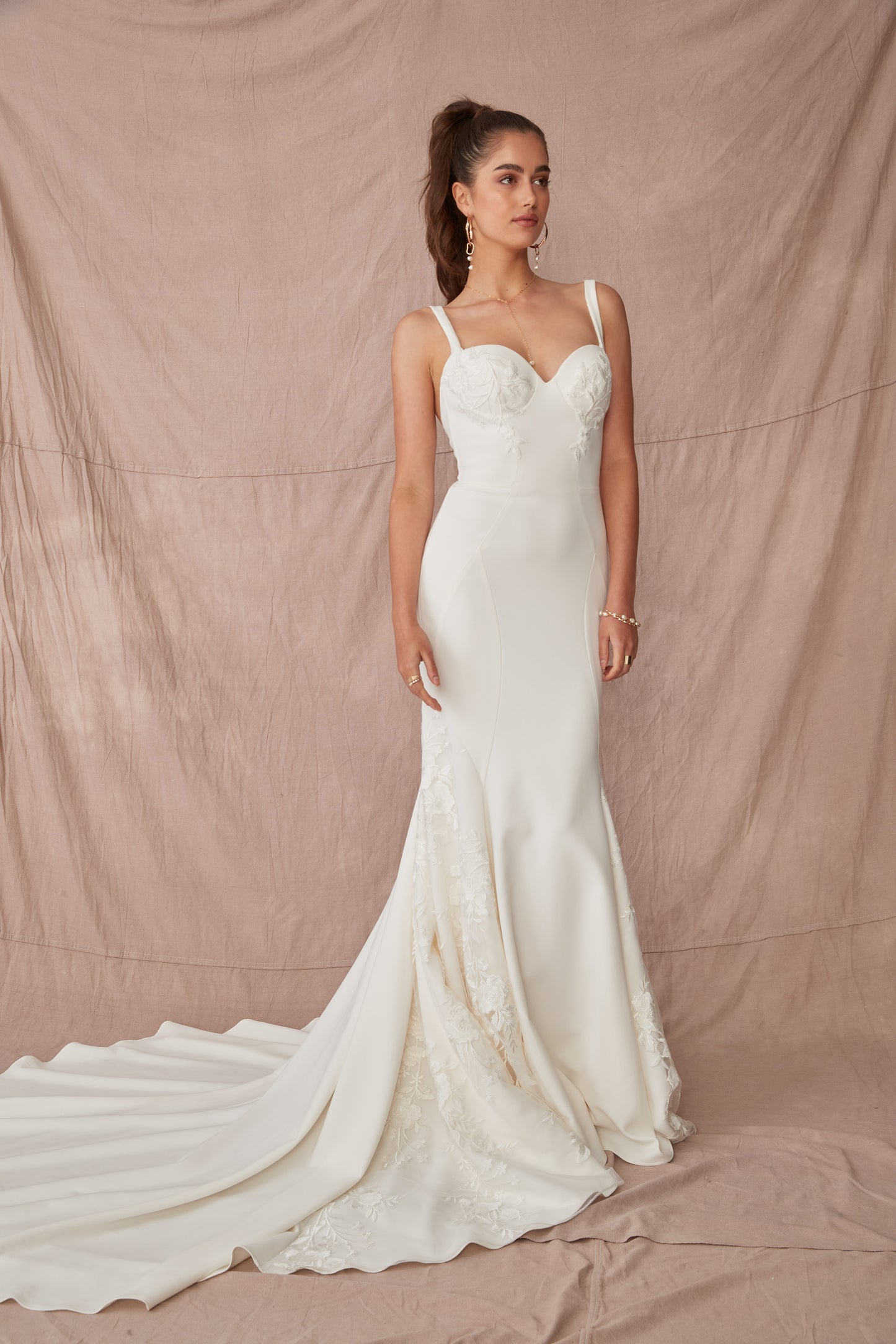 Brady Gown - UK20 C cup