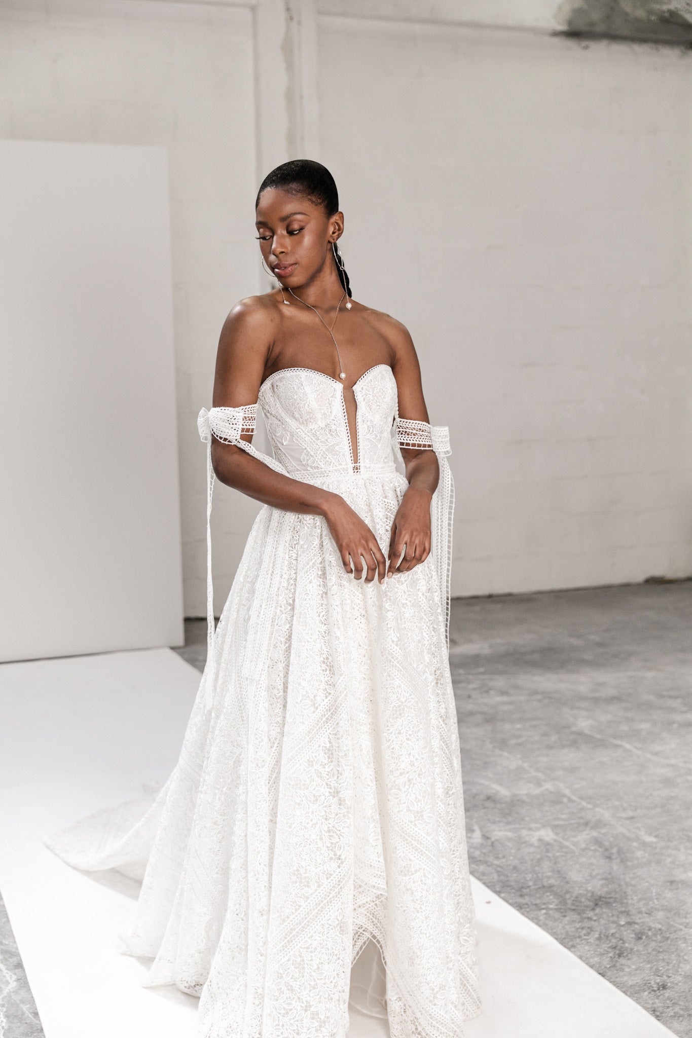 Tyler Gown - UK10