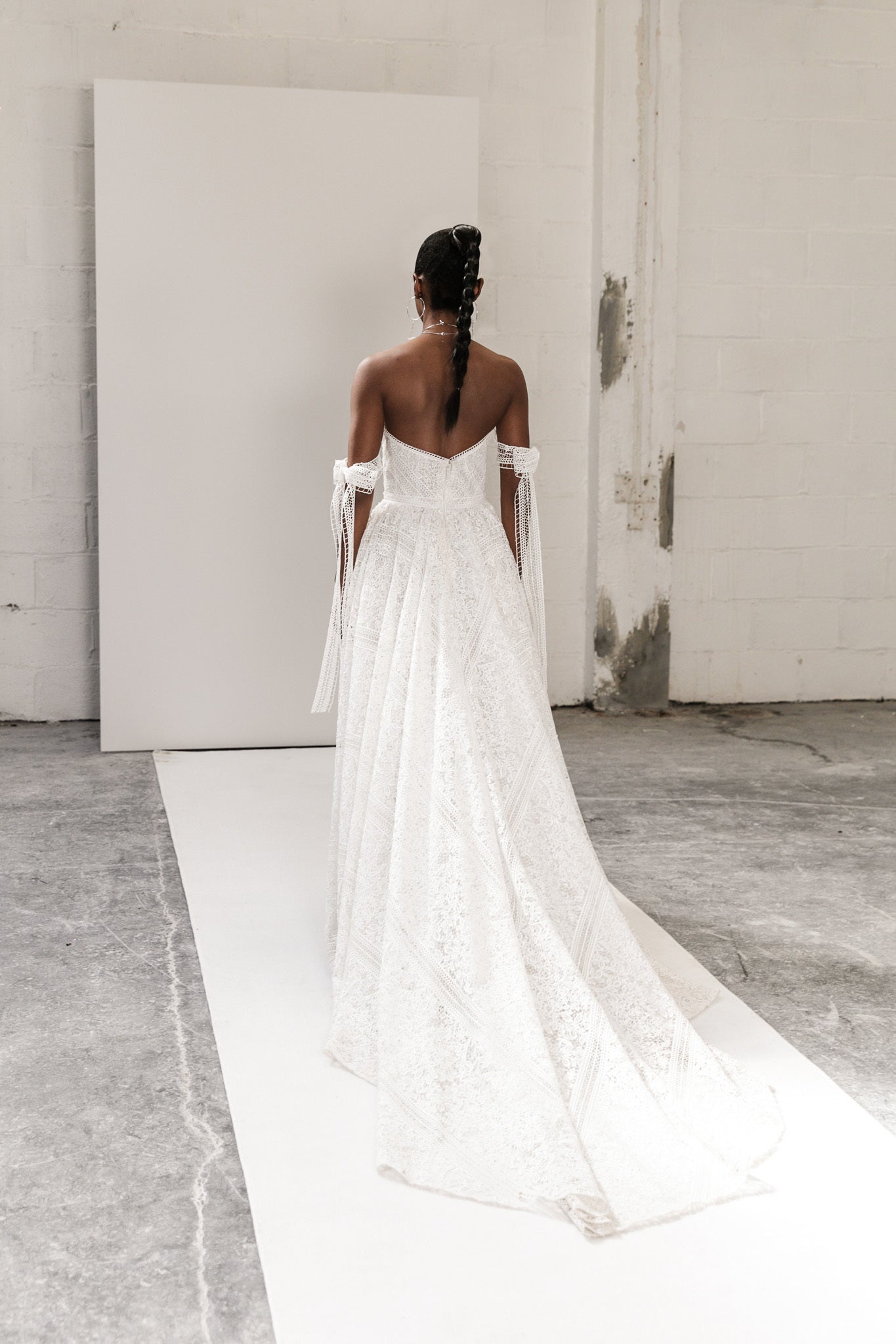 Tyler Gown - UK10