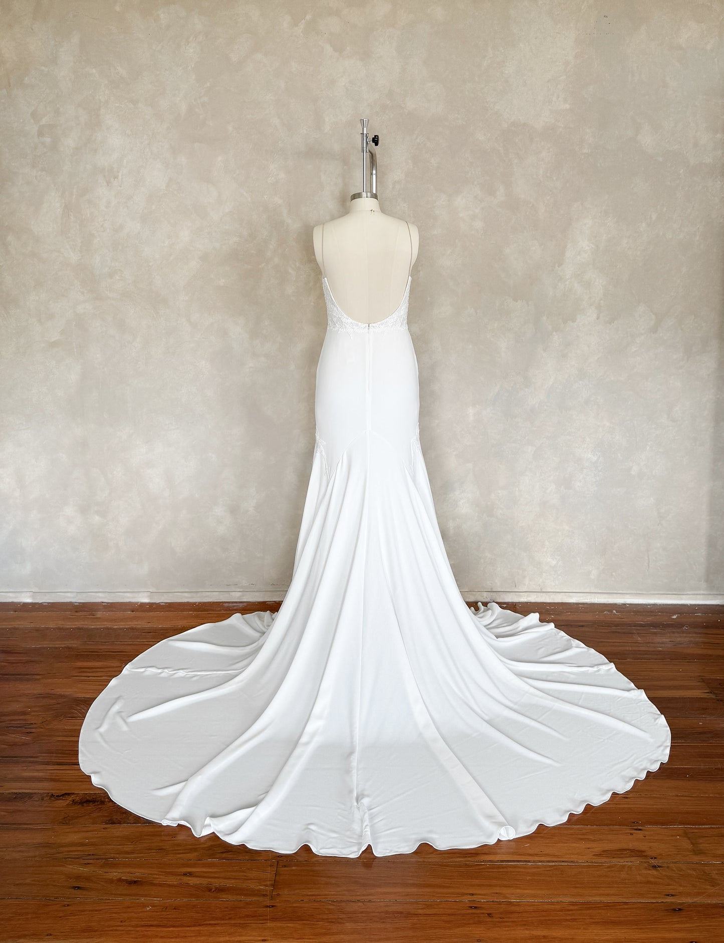 Aidan Gown - UK6
