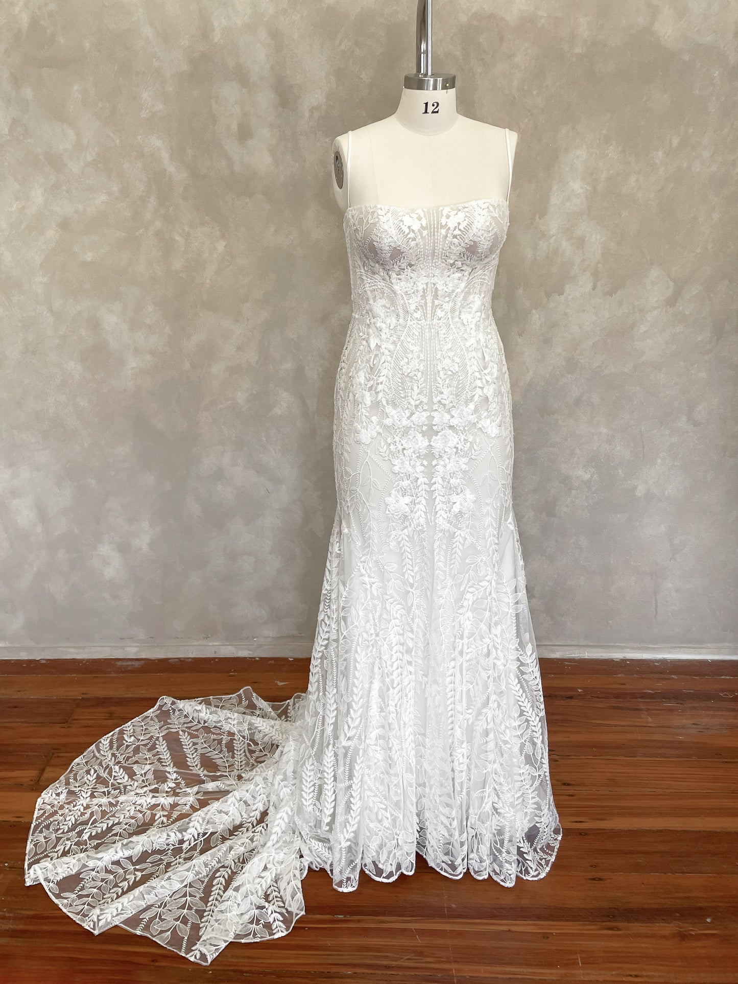Emmett Gown - UK 12 C
