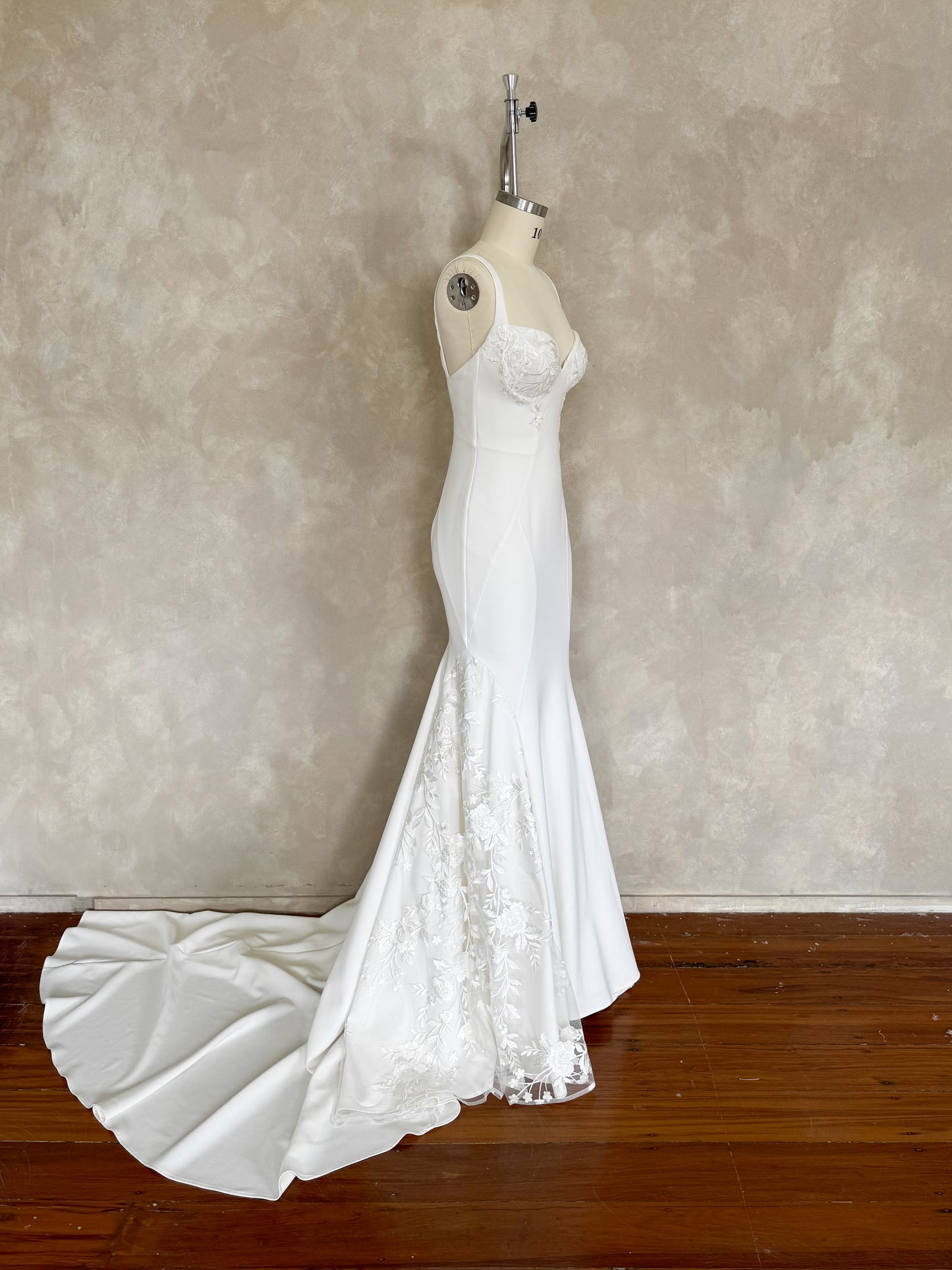 Brady Gown - UK10 C cup