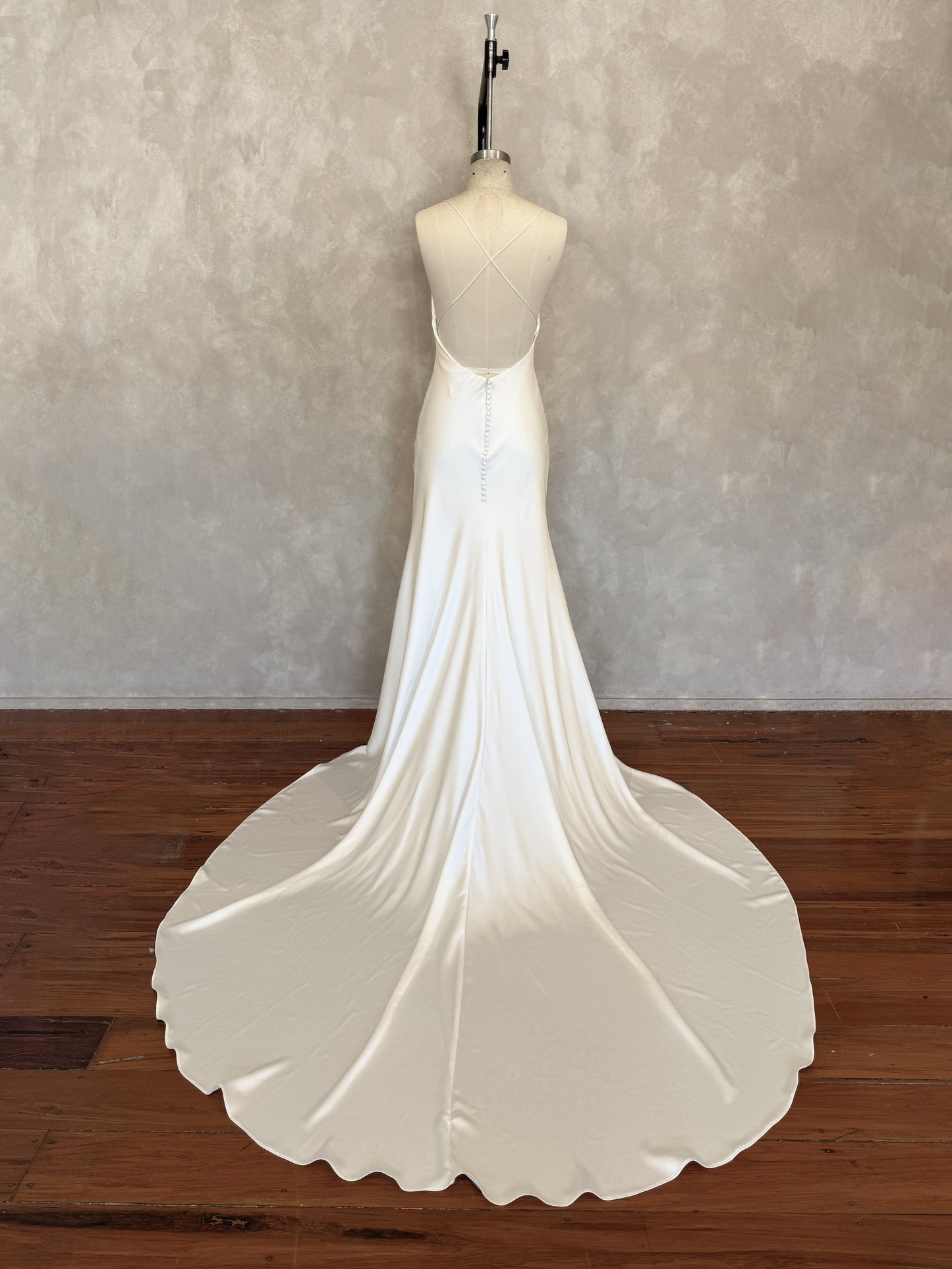 Palm Off-White - UK 10