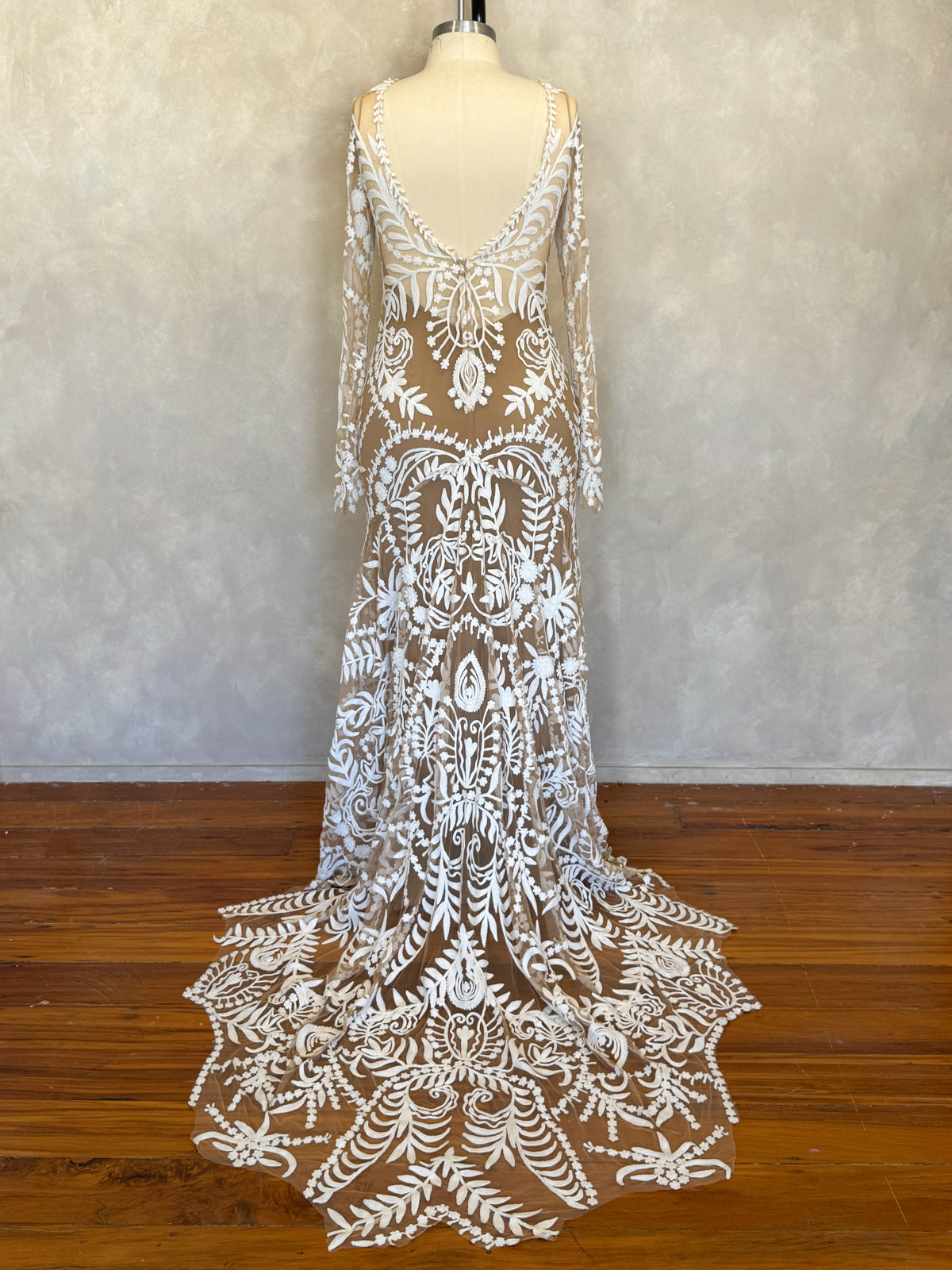 Avril Sienna Gown - UK16