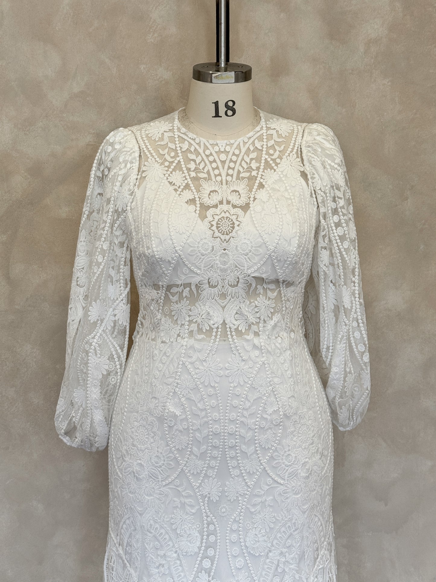 Joni Off-White Gown - UK18