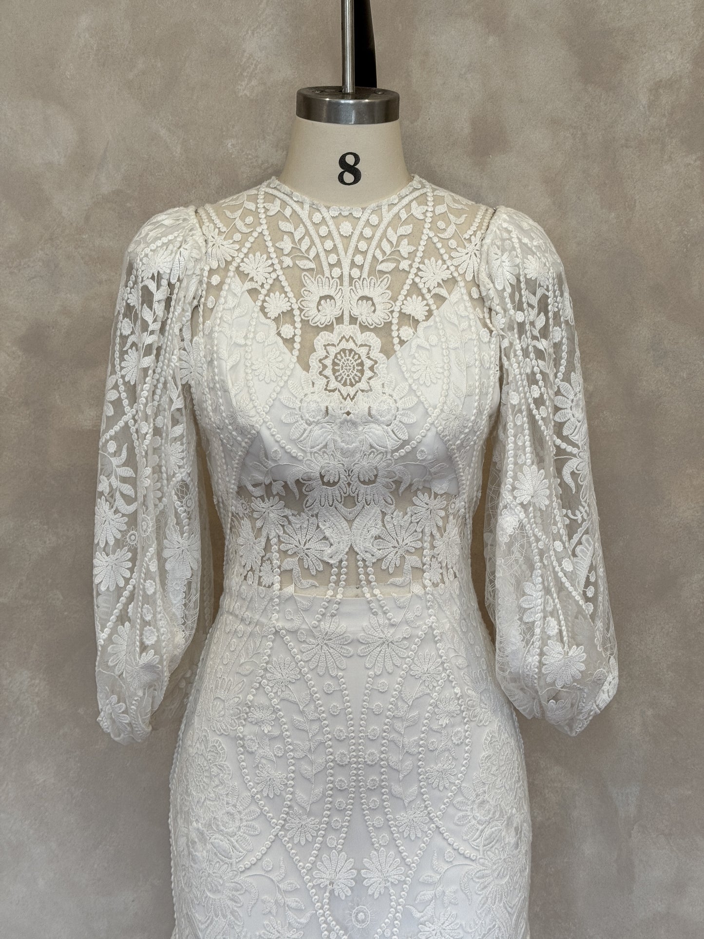 Joni Off White Sleeves - Small