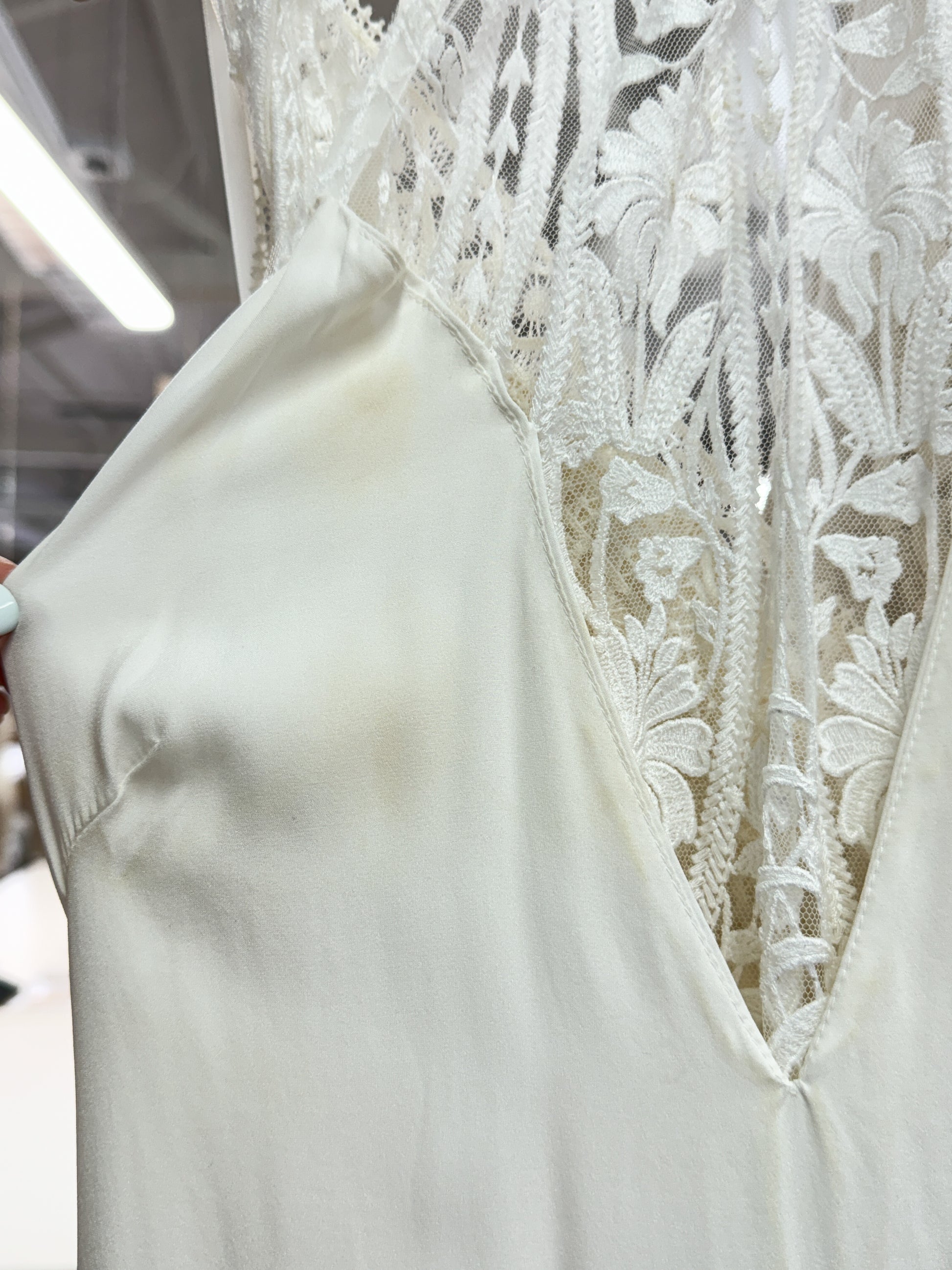 Sedona Gown - UK8 Rue De Seine - Sample Sale Sedona Gown - UK8 Rue De Seine - Sample Sale