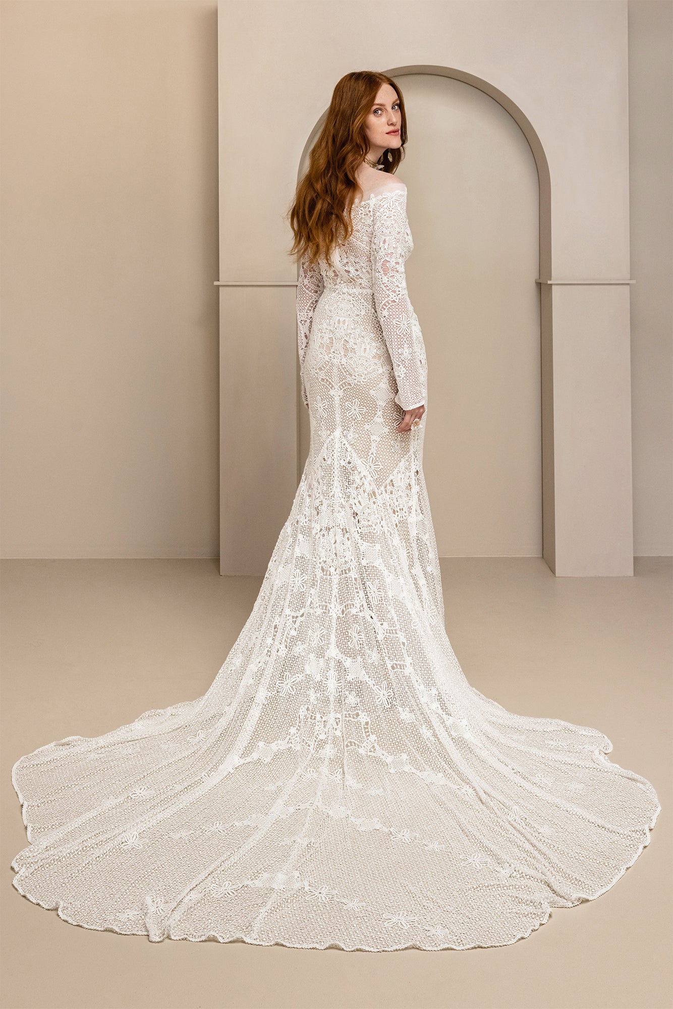 Dylan Gown - UK14