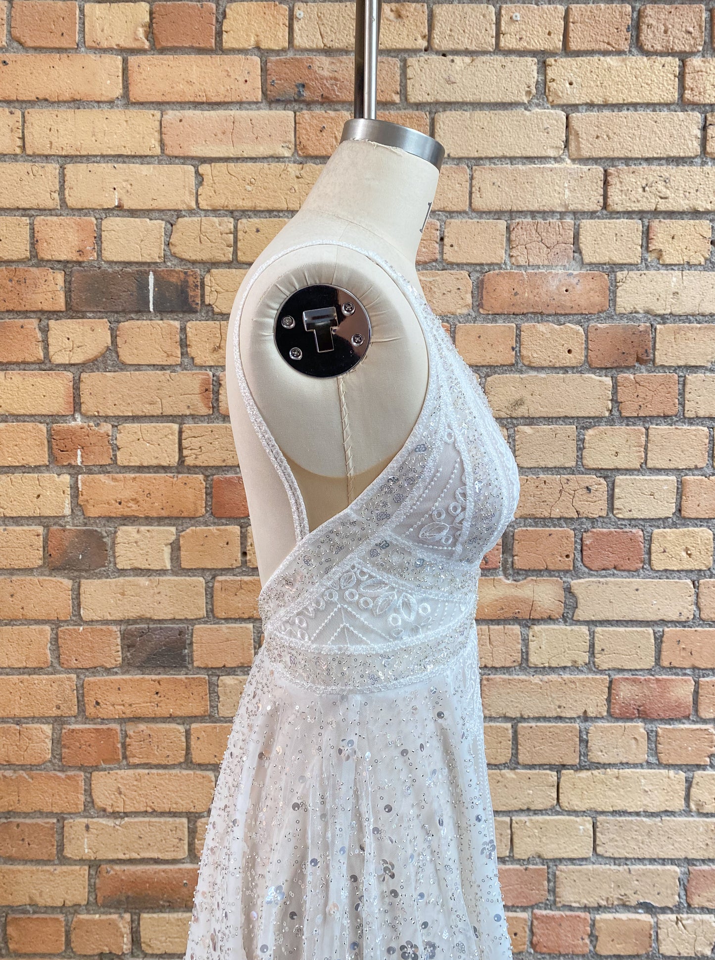 Valley Off-White Gown - UK10