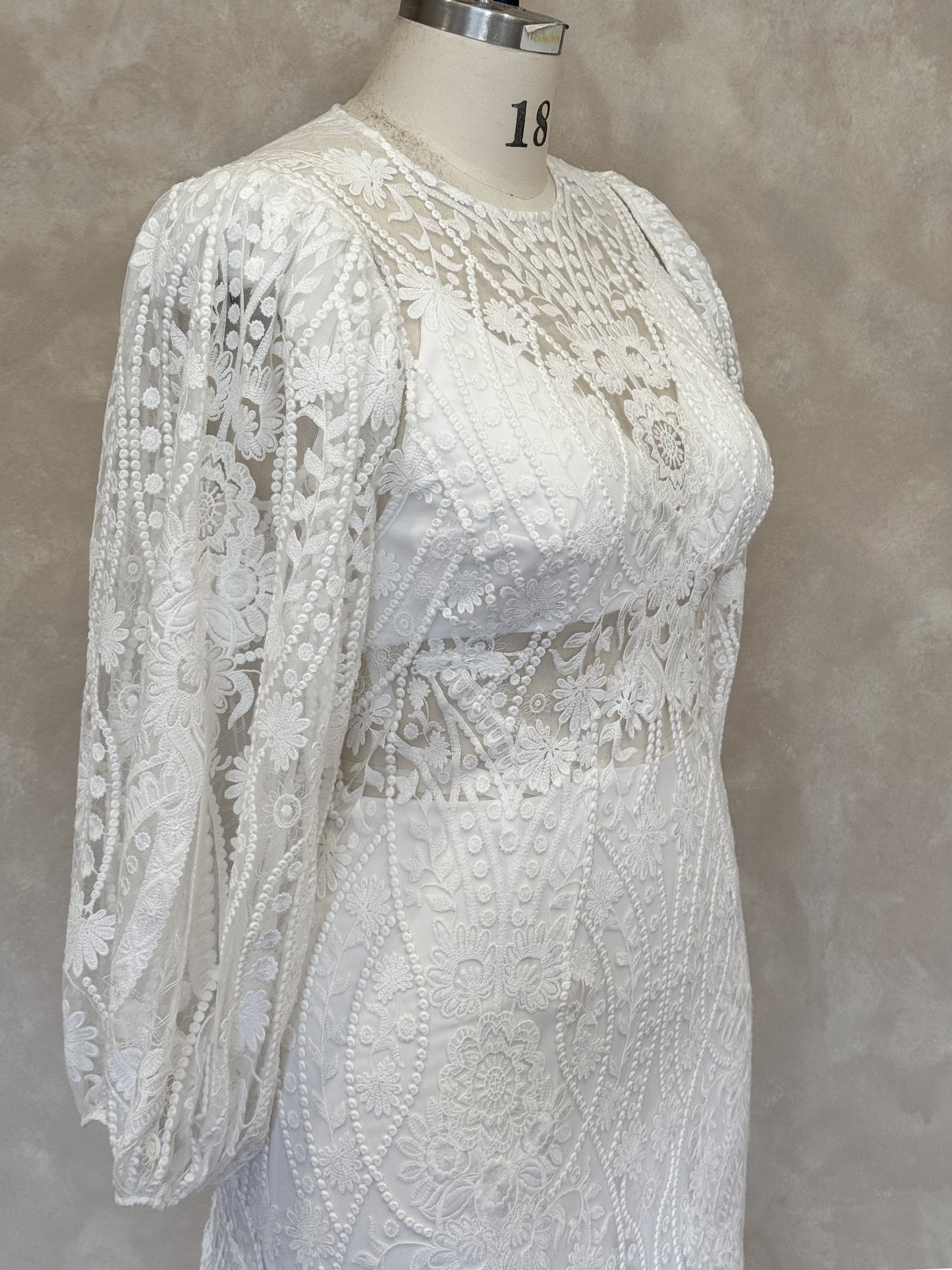 Joni Off-White Gown - UK18