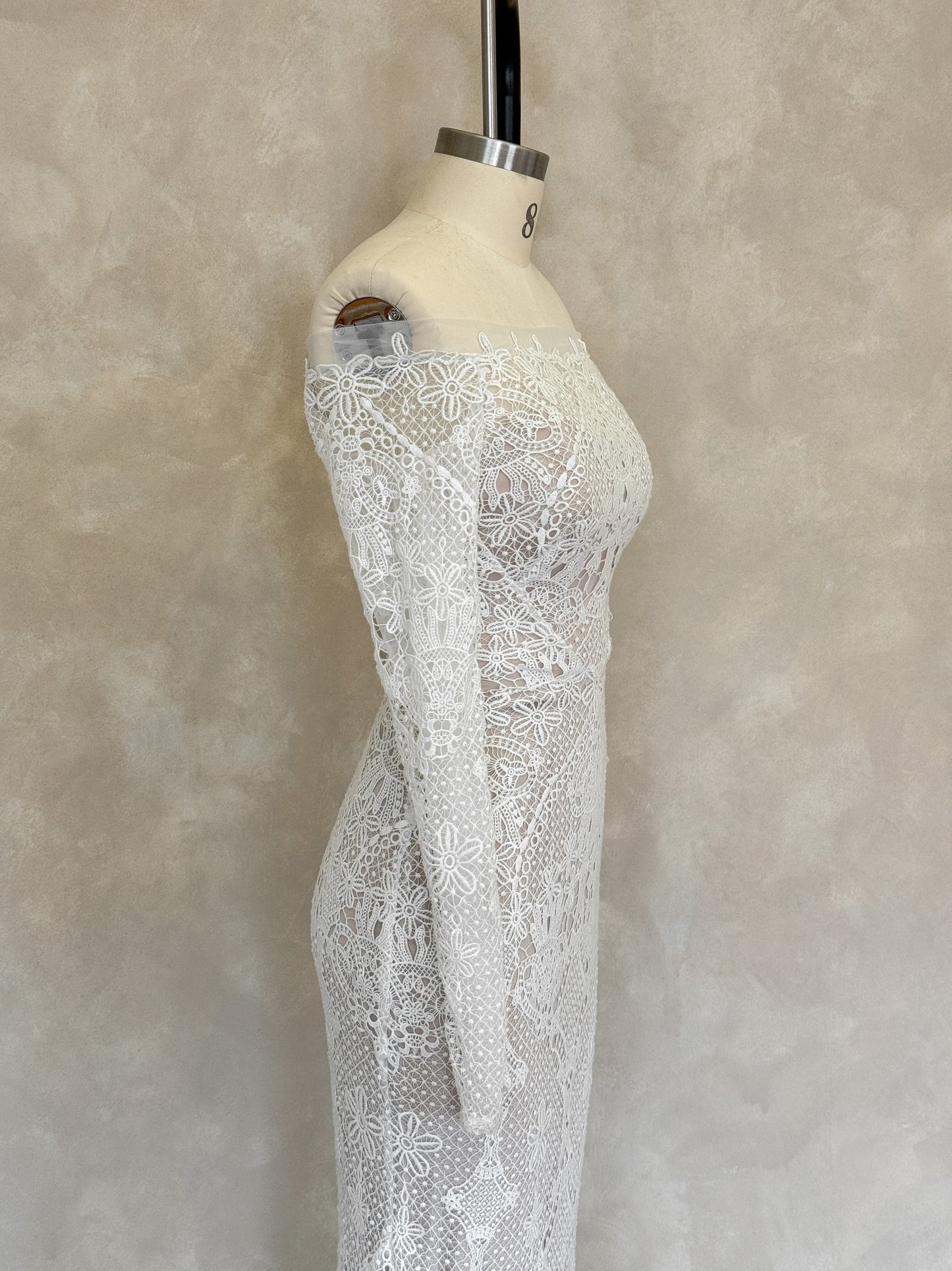Dylan Gown - UK8